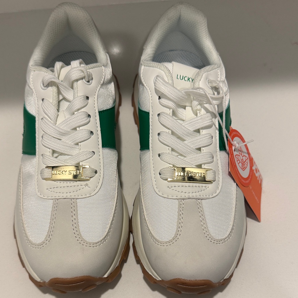 Lucky Step Brand White And Green Athletic Shoes Size 75